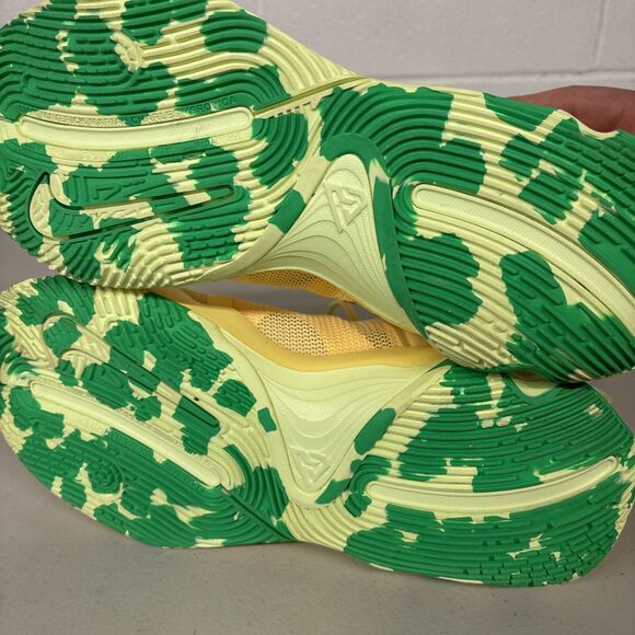Size 13 Men\'s Nike Giannis Immortality 3 Soft Yellow Green Shock Sneaker